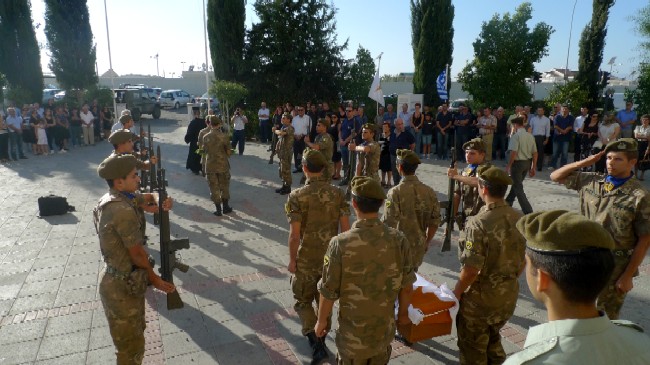 Κηδεία Αρτέμη Φραγκοπούλου